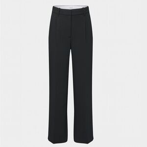 Aritzia The Effortless Pant